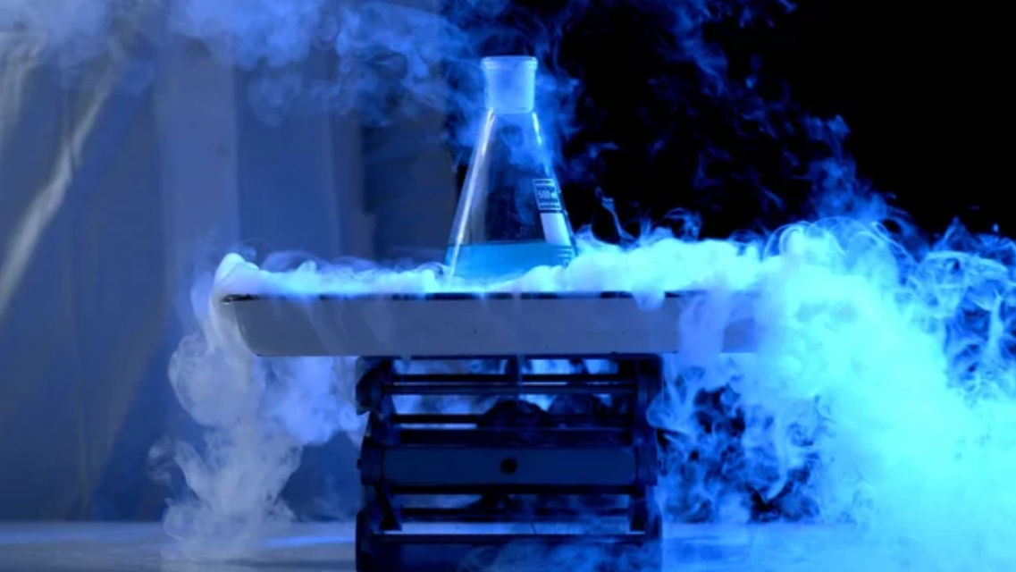 liquid-nitrogen-demo-IHguCk